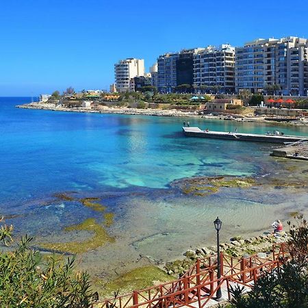 Apartment In Fort Cambridge With Pool Sliema Eksteriør billede