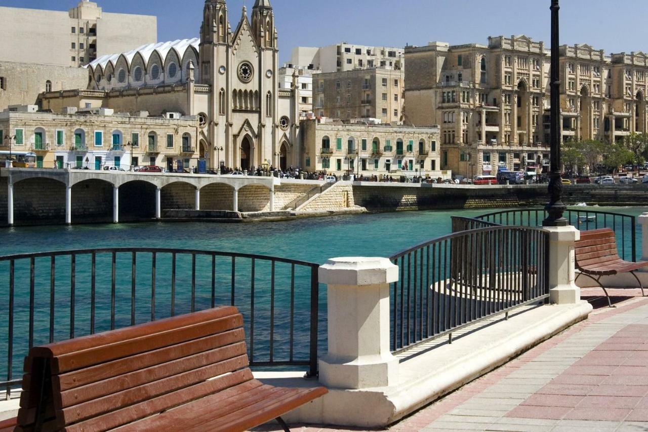 Apartment In Fort Cambridge With Pool Sliema Eksteriør billede