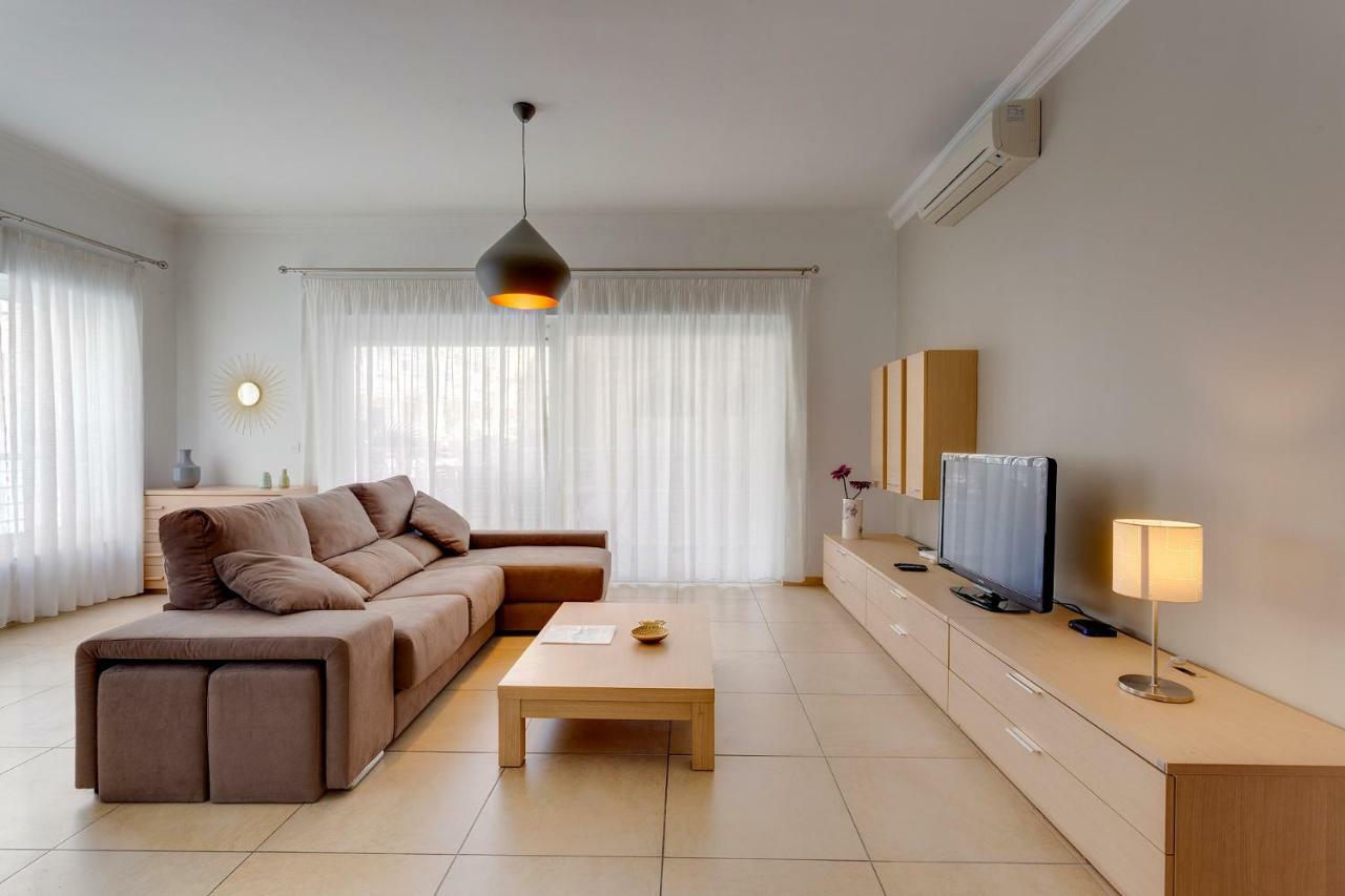 Apartment In Fort Cambridge With Pool Sliema Eksteriør billede